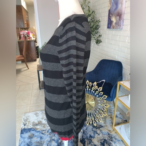 Zoe Striped Ruched Top Size Small Black Gray Red - Picture 3 of 5